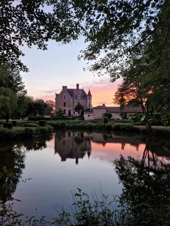 Château de la Verie Challans Exterior foto
