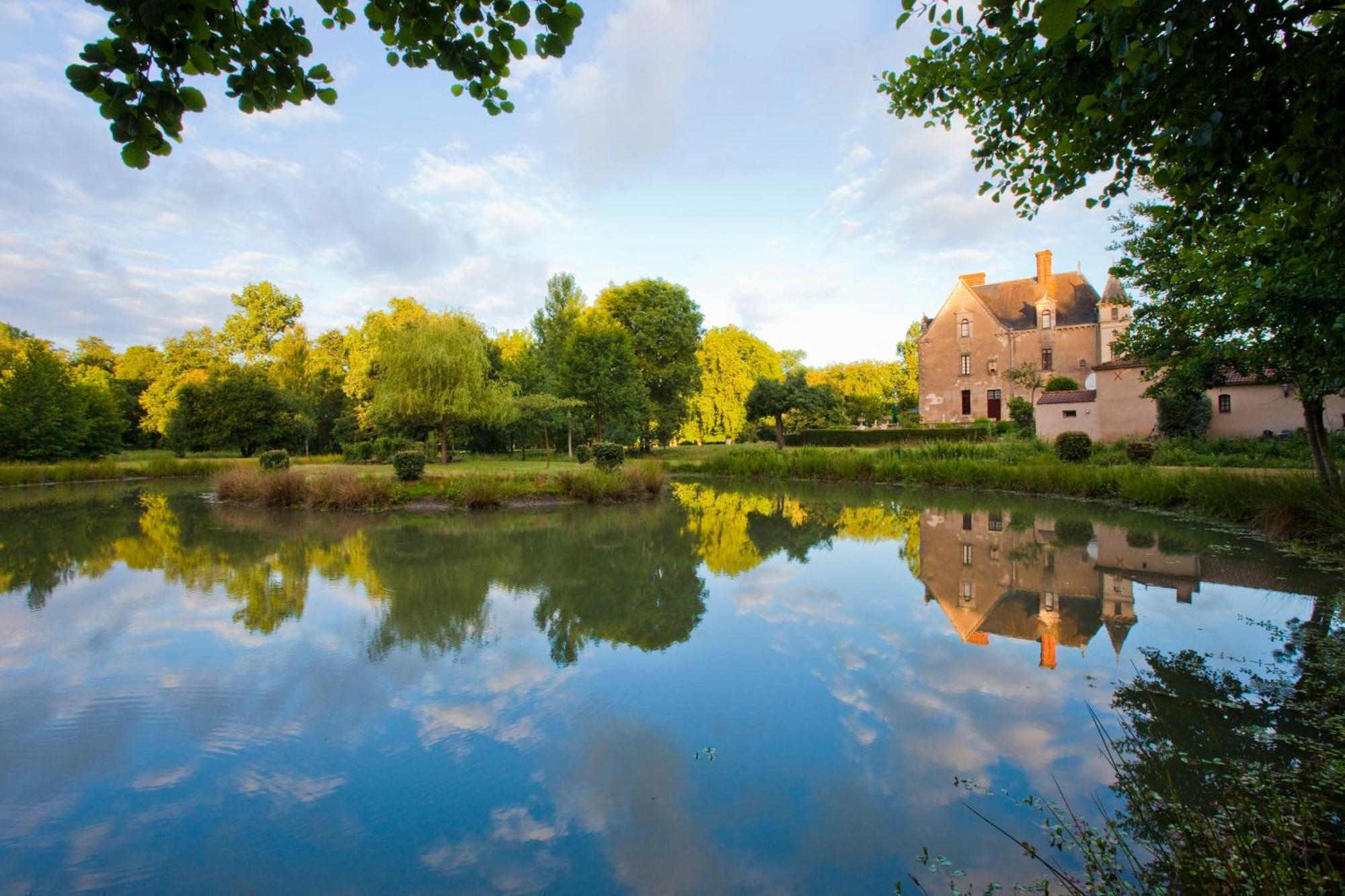 Château de la Verie Challans Exterior foto